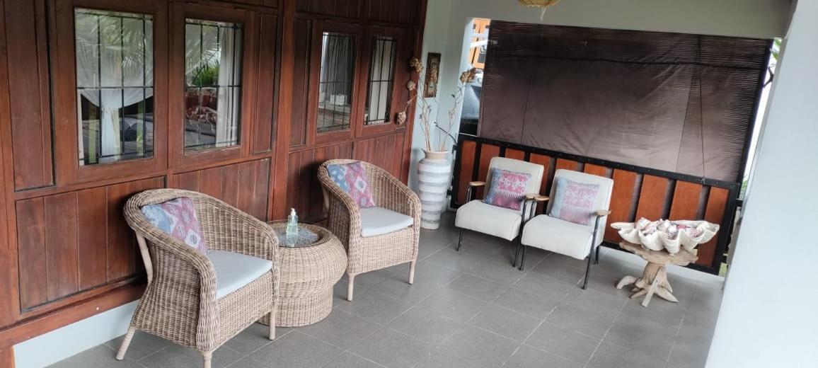 Mama Nings Beach Hotel Sekongkang Ngoại thất bức ảnh