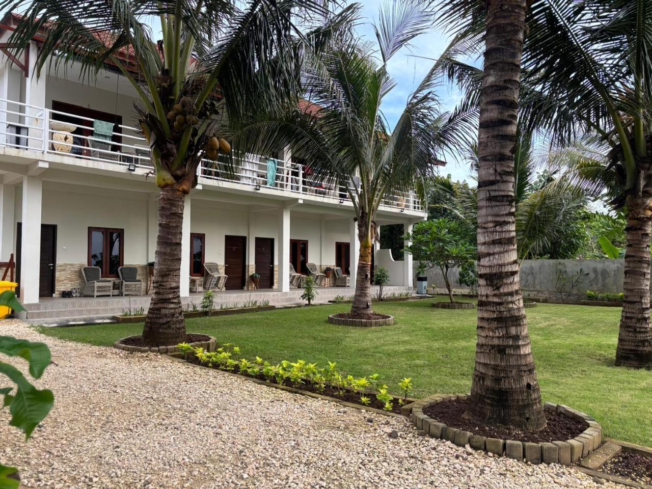 Mama Nings Beach Hotel Sekongkang Ngoại thất bức ảnh